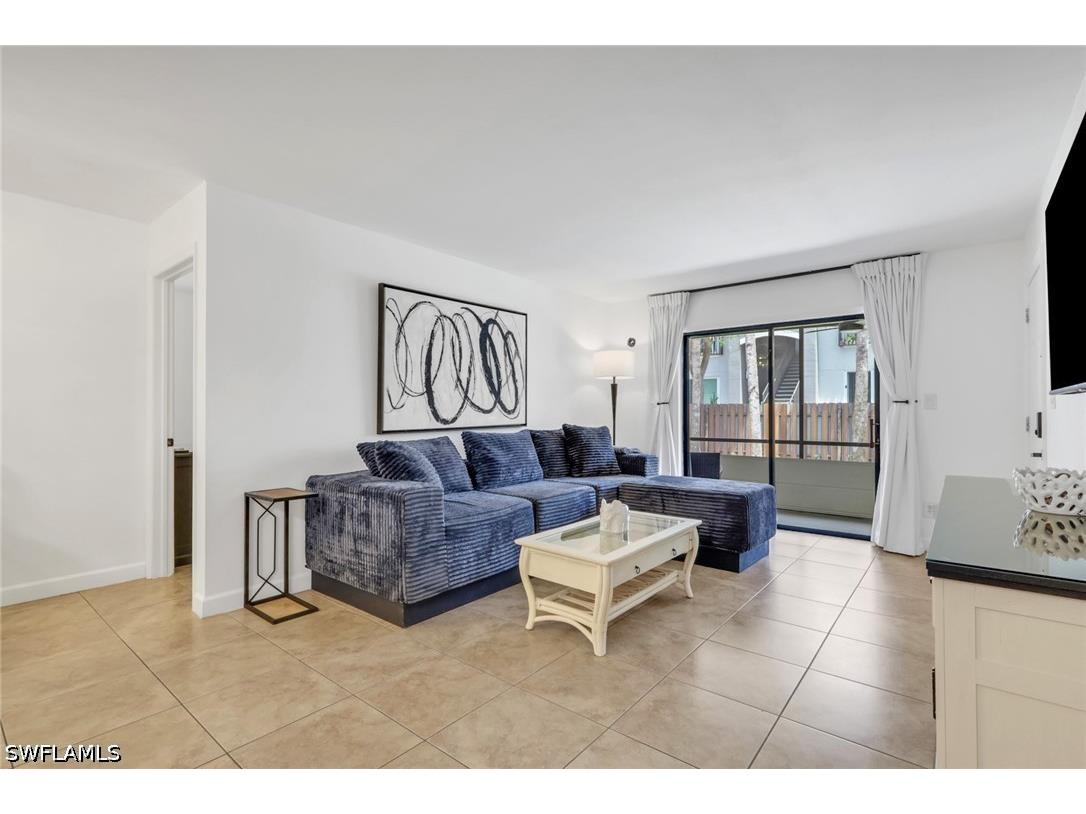 5307 Summerlin Road #708 Fort Myers FL 33919 226018130 image2