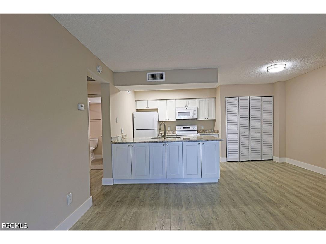 5307 Summerlin Road #714 Fort Myers FL 33919 2026018463 image3