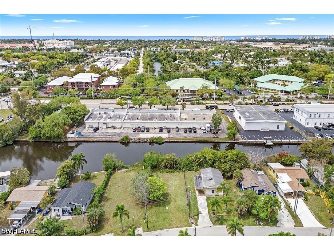 531 13th Street N Naples FL 34102 226013058 image1
