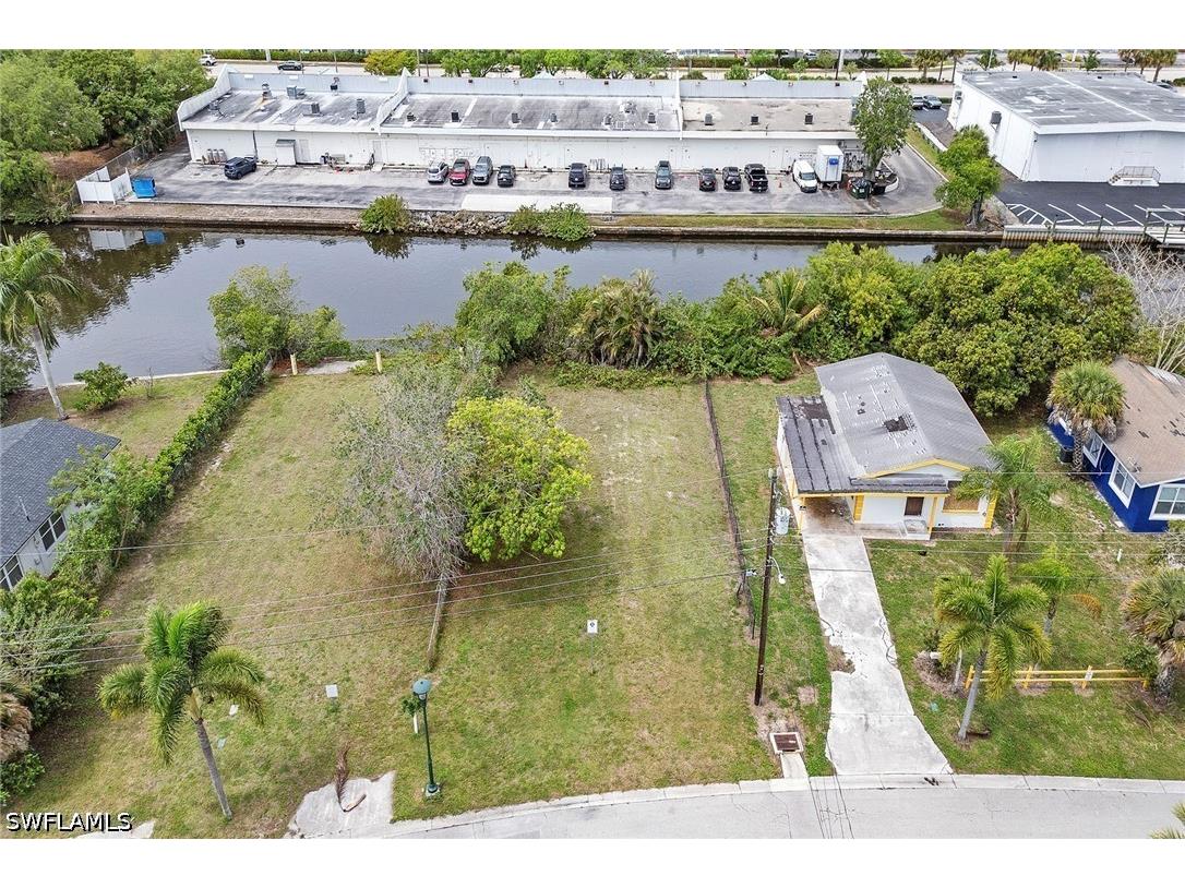 531 13th Street N Naples FL 34102 226013058 image2