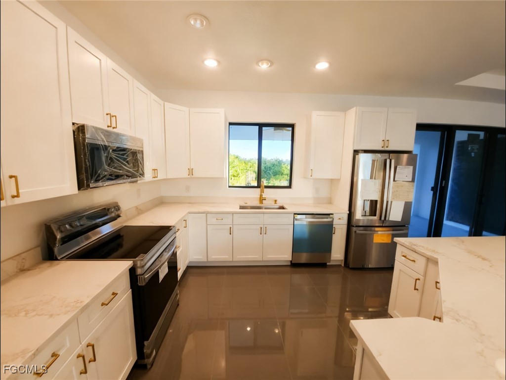 531 Chamonix Avenue S Lehigh Acres FL 33974 2025022783 image11