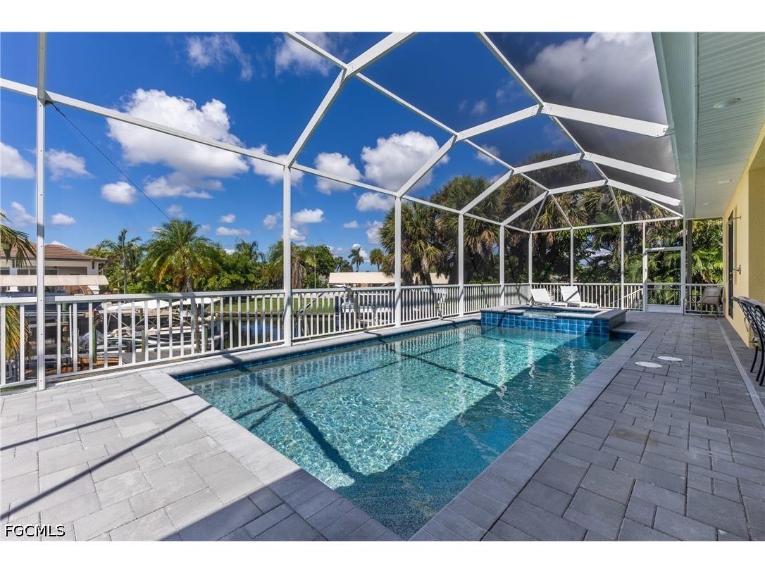 5310 Cocoa Court Cape Coral FL 33904 2026024388 image1