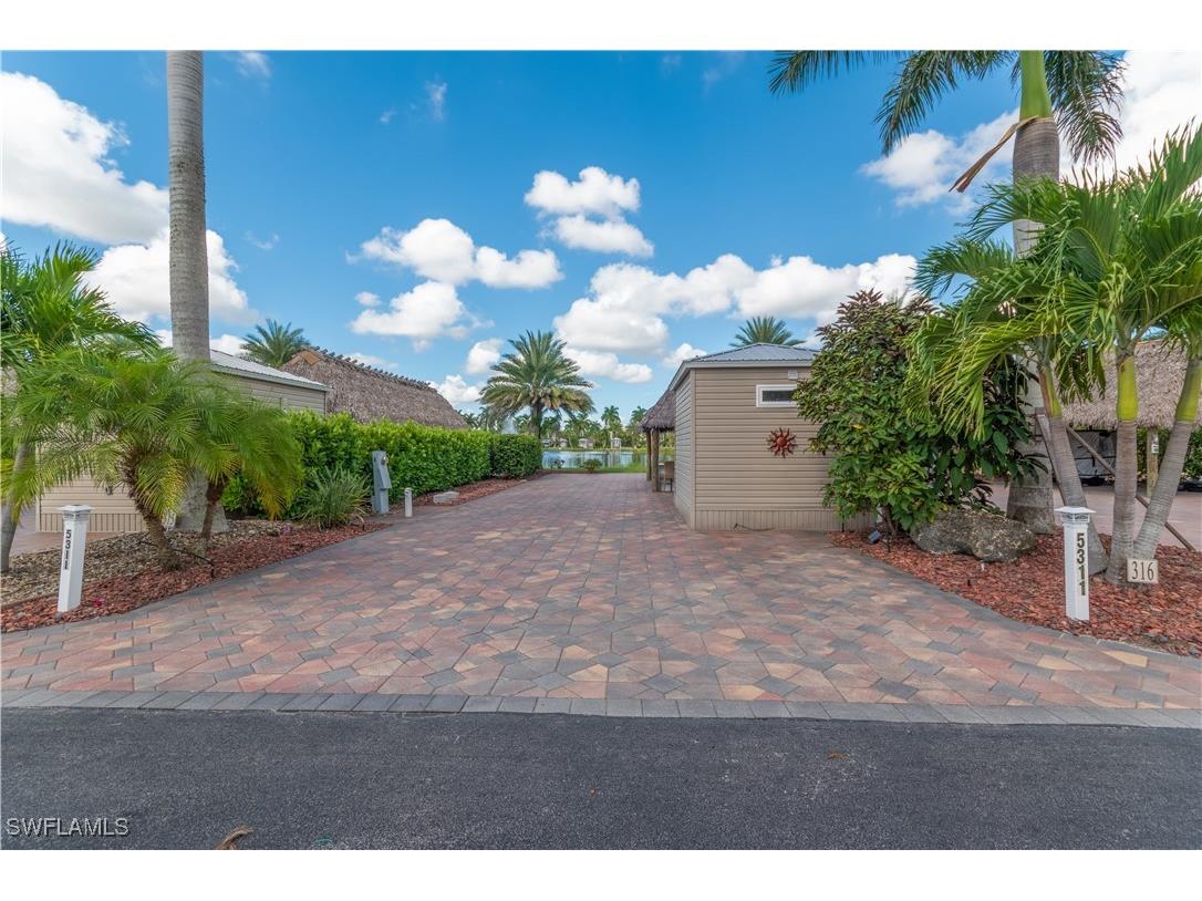  Fort Myers FL 33905 225071628 image2