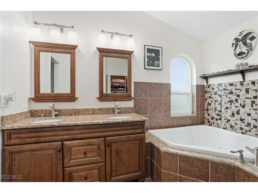5311 Del Monte Court Cape Coral FL 33904 2026000466 image22