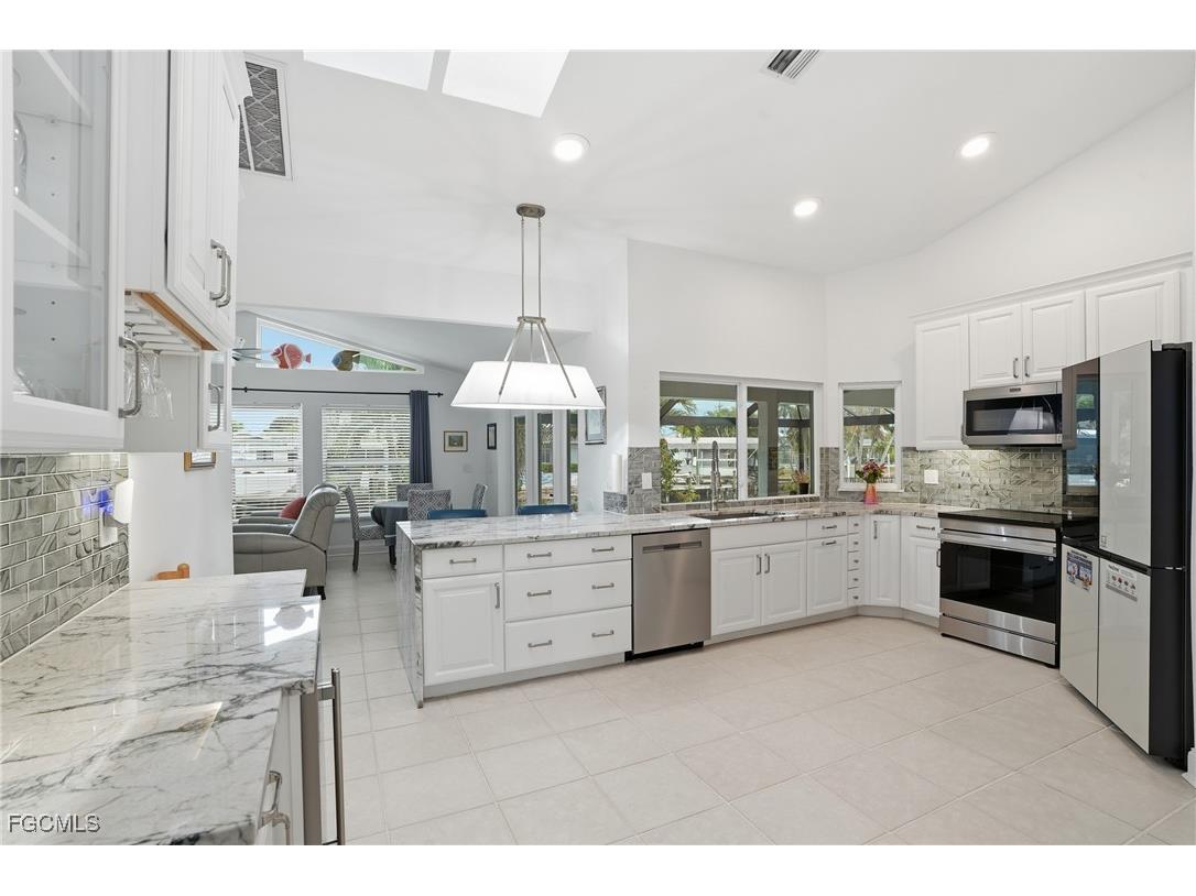 5311 Del Monte Court Cape Coral FL 33904 2026000466 image3