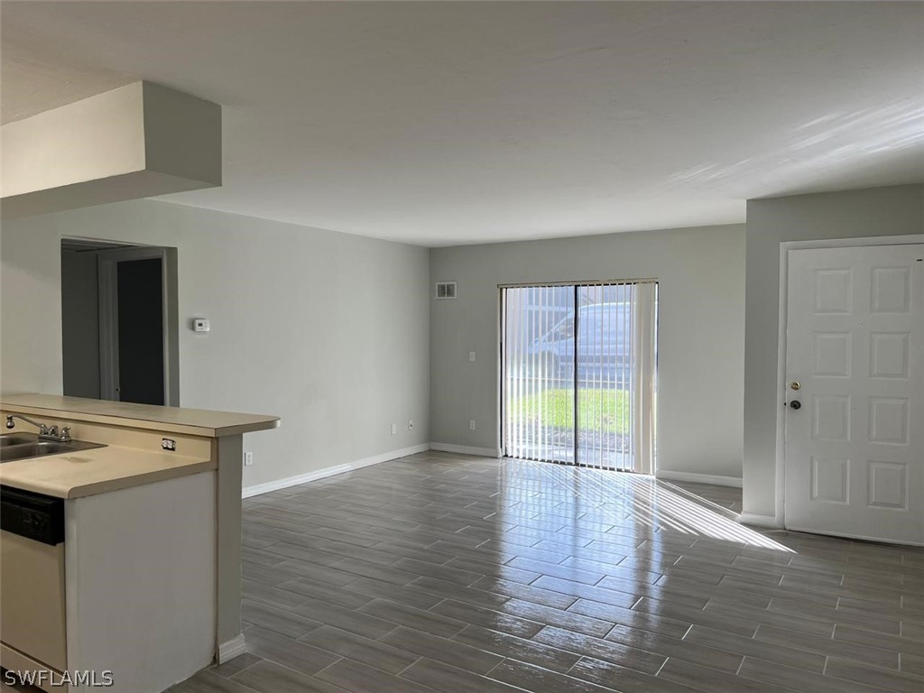 5311 Summerlin Road #1104 Fort Myers FL 33919 224031454 image1