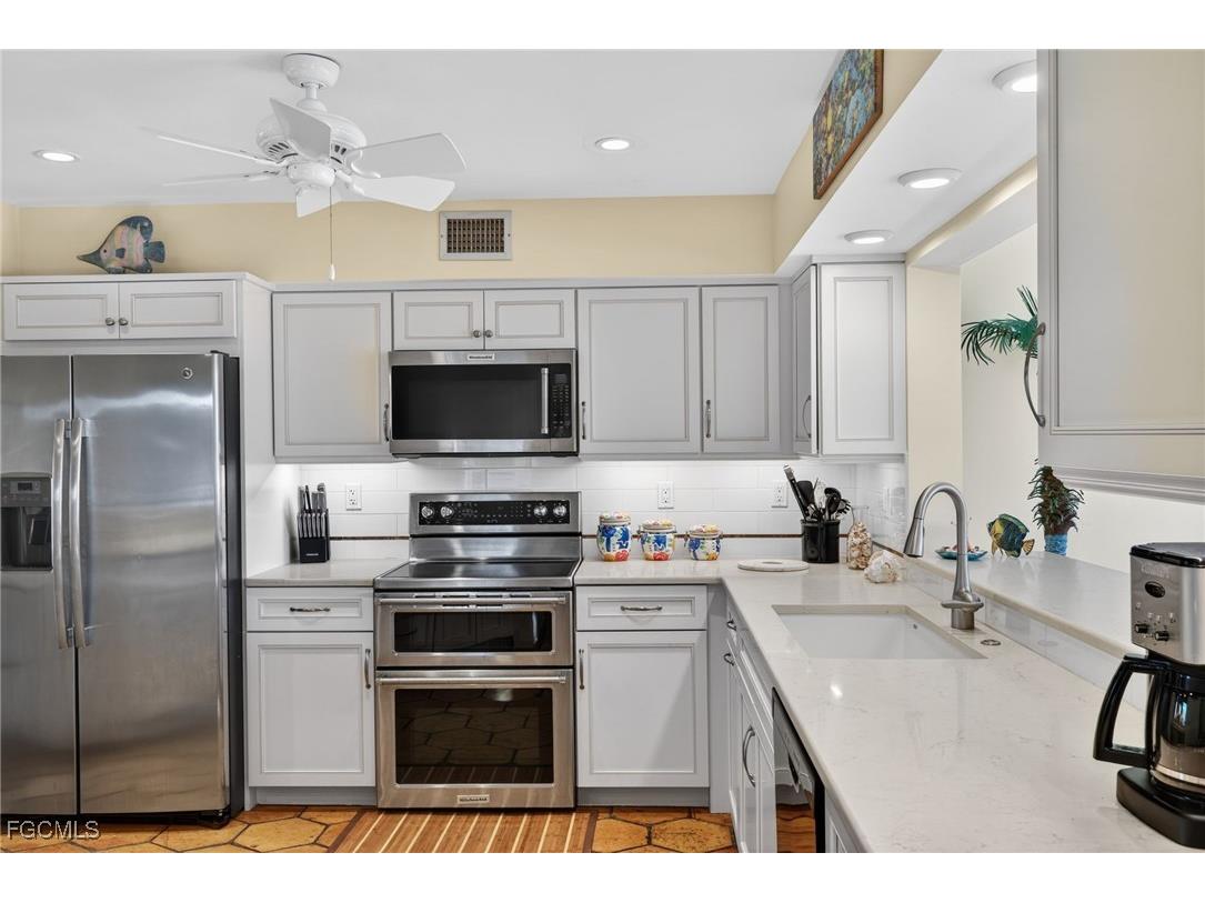 5312 Ladyfinger Lake Road Sanibel FL 33957 2026003097 image16