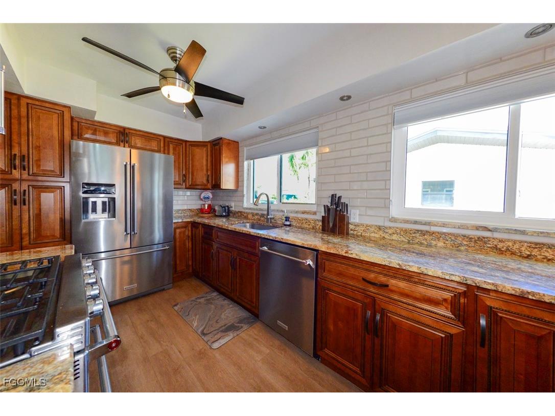 5313 Malaluka Court Cape Coral FL 33904 2025011445 image10