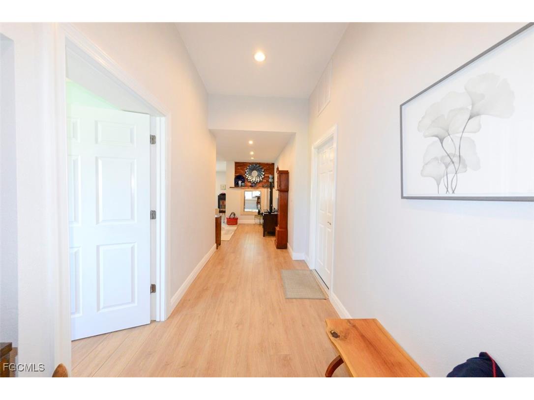 5313 Malaluka Court Cape Coral FL 33904 2025011445 image17