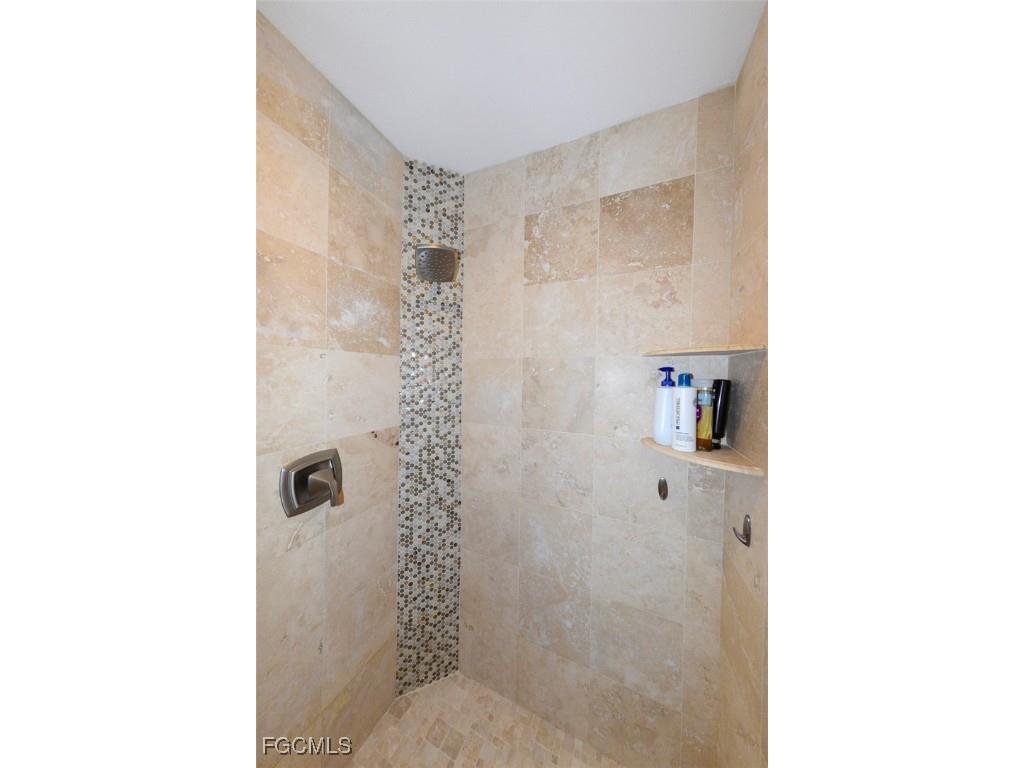 5313 Malaluka Court Cape Coral FL 33904 2025011445 image24