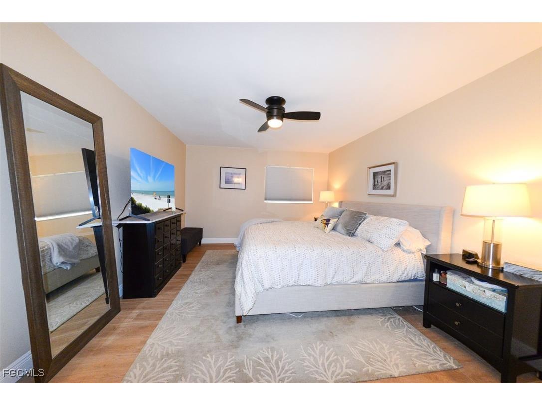 5313 Malaluka Court Cape Coral FL 33904 2025011445 image26