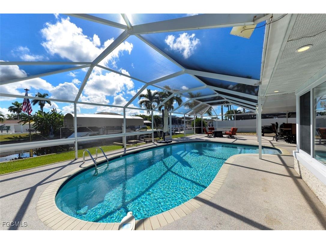 5313 Malaluka Court Cape Coral FL 33904 2025011445 image33