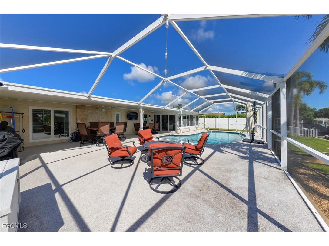 5313 Malaluka Court Cape Coral FL 33904 2025011445 image39