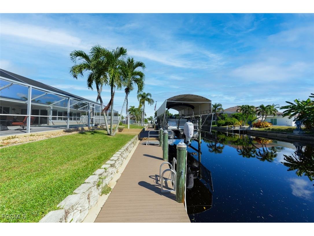 5313 Malaluka Court Cape Coral FL 33904 2025011445 image44