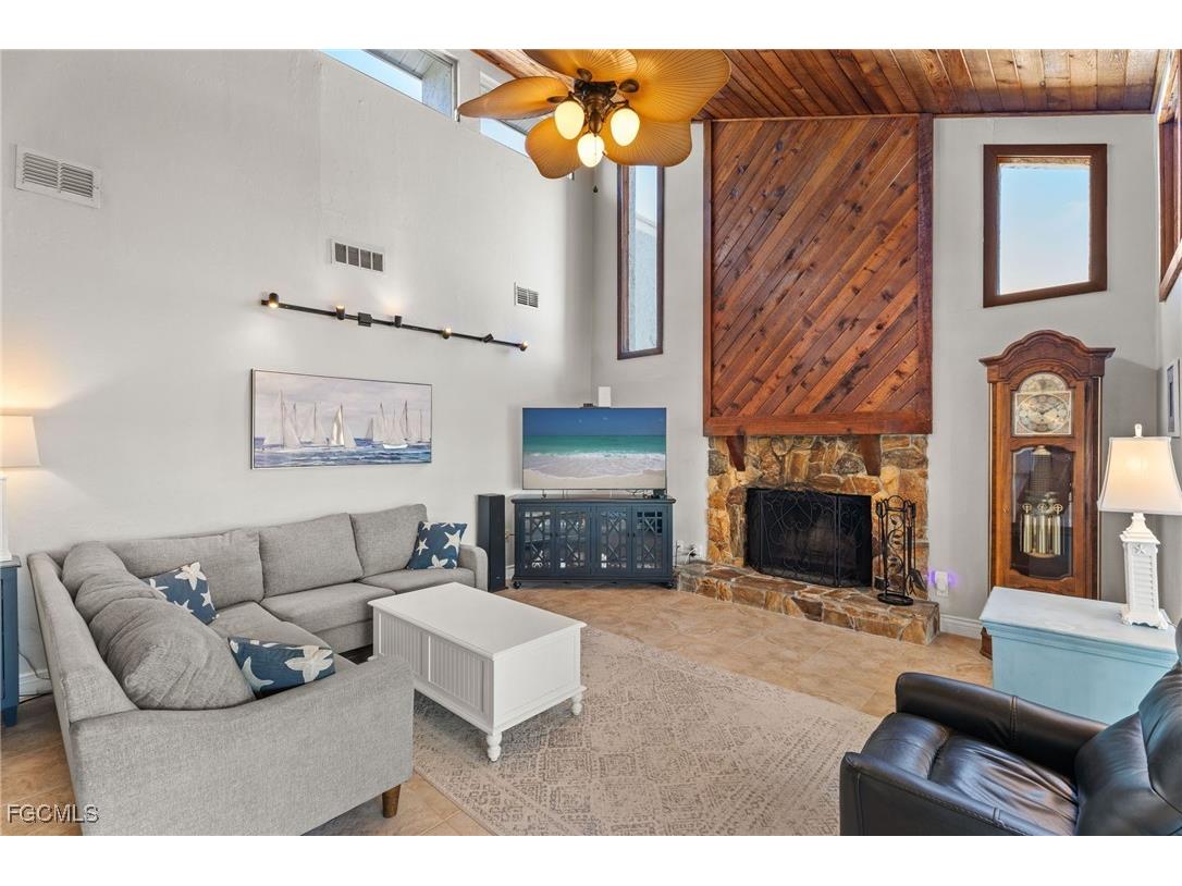 5313 SW 8th Court Cape Coral FL 33914 2025020125 image11