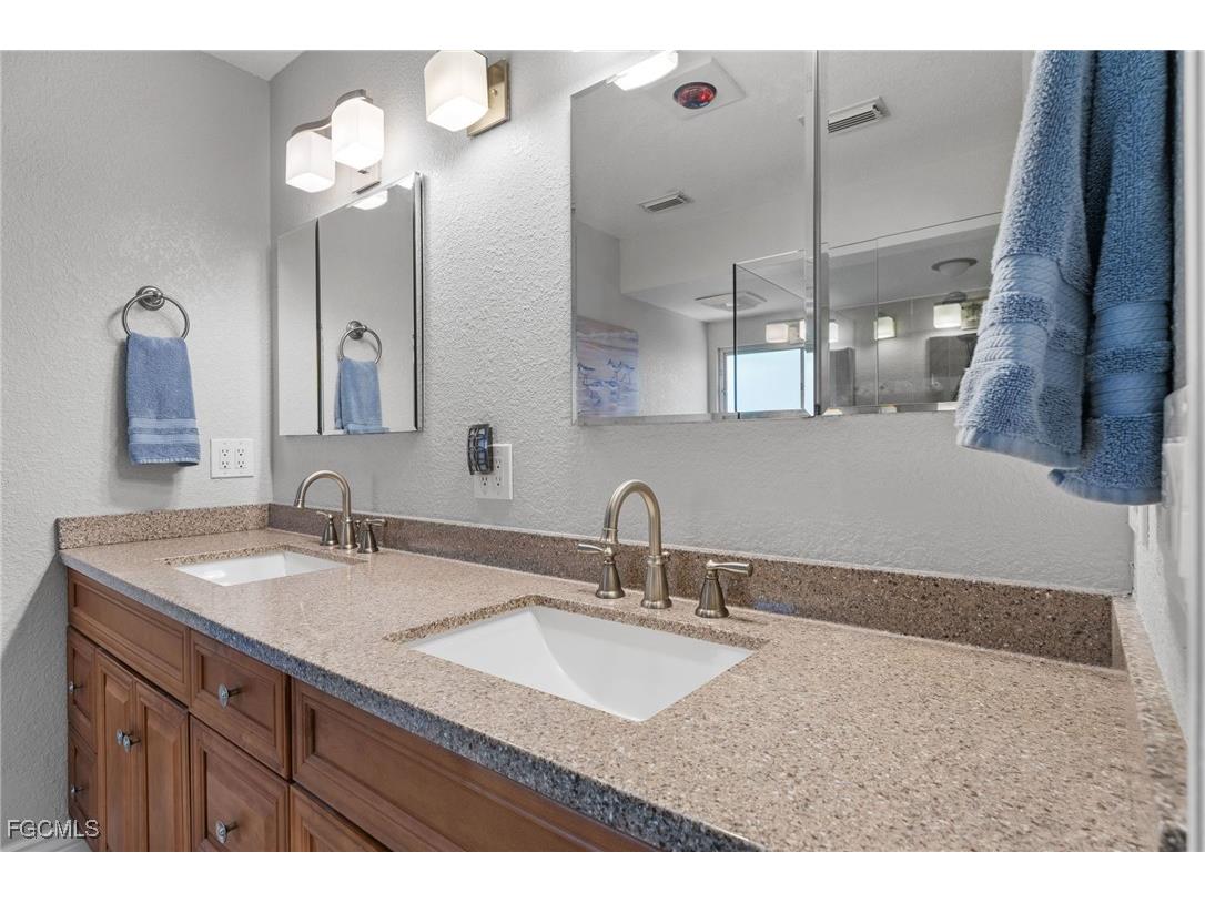 5313 SW 8th Court Cape Coral FL 33914 2025020125 image22