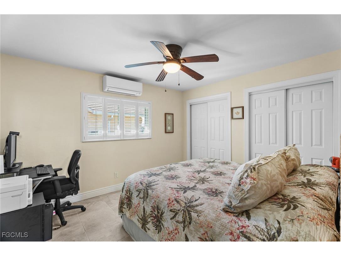 5313 SW 8th Court Cape Coral FL 33914 2025020125 image25