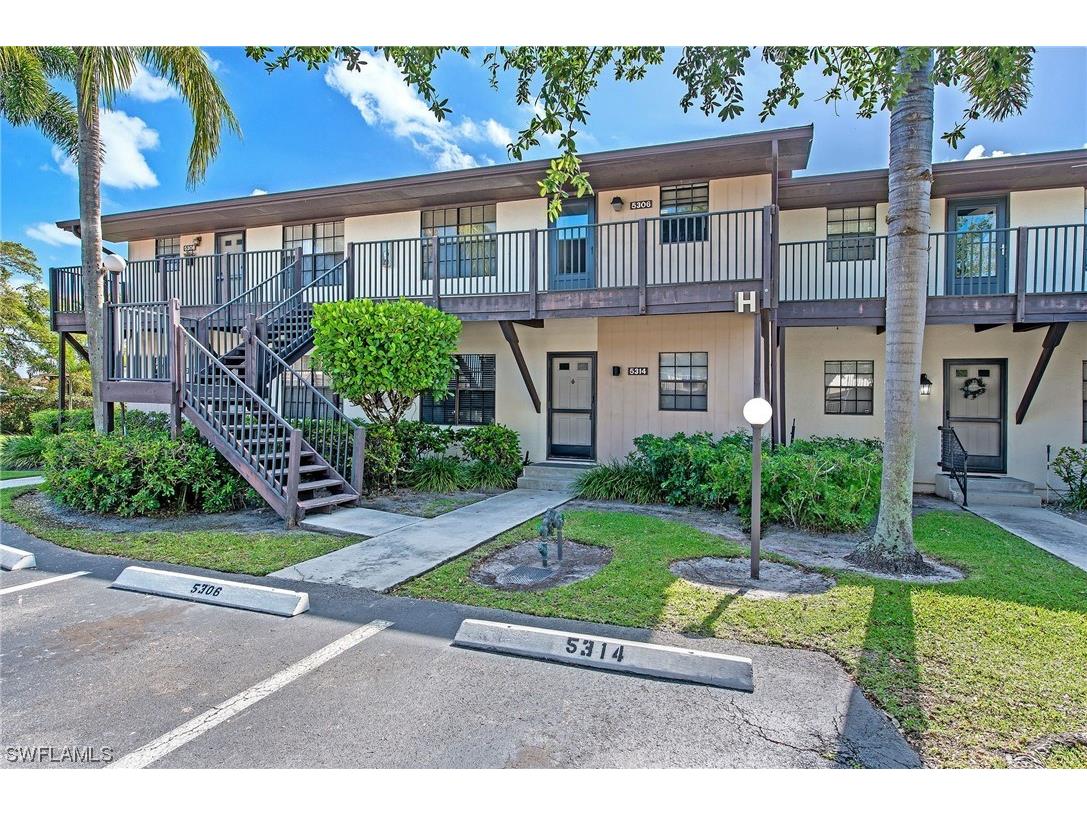 5314 Treetops Drive #H-103 Naples FL 34113 223031075 image1