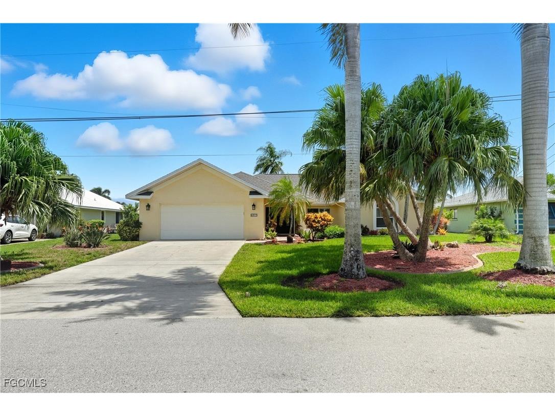 5317 SW 9th Place Cape Coral FL 33914 2025009640 image1