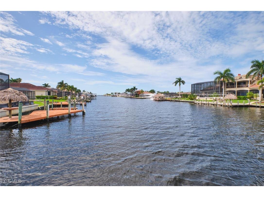 5318 Bayside Court Cape Coral FL 33904 2025019374 image45