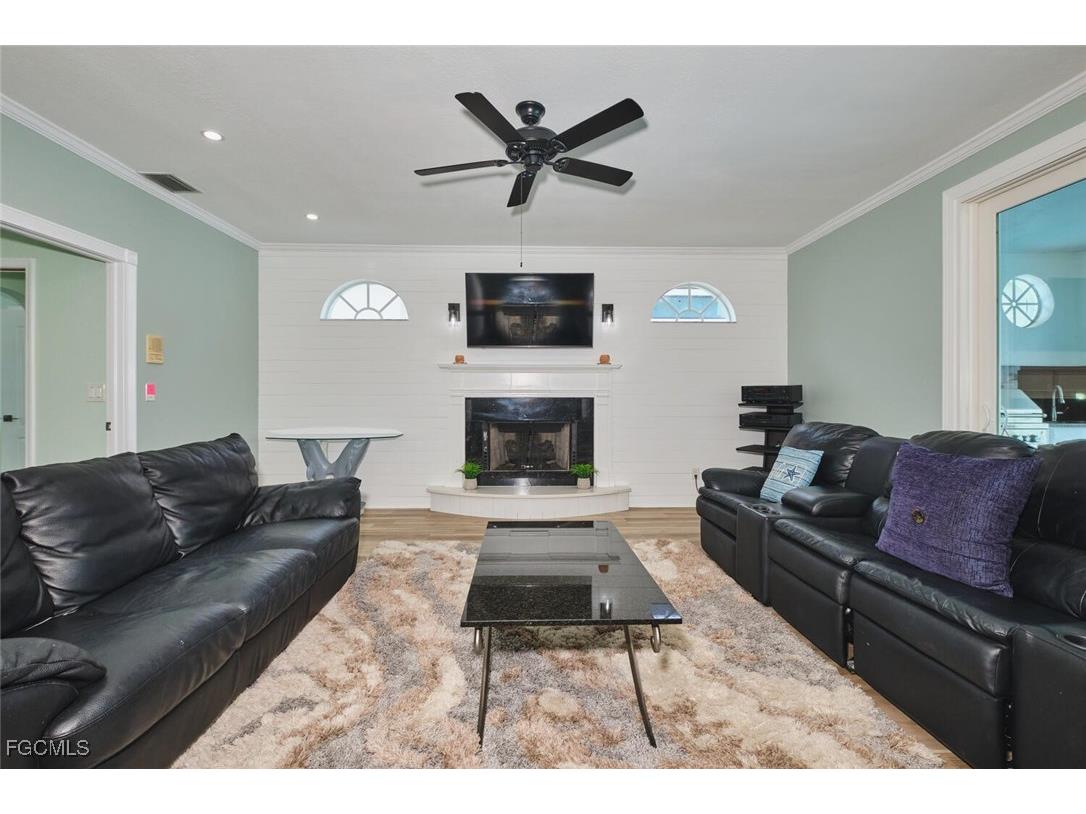 5318 Bayside Court Cape Coral FL 33904 2025019374 image8