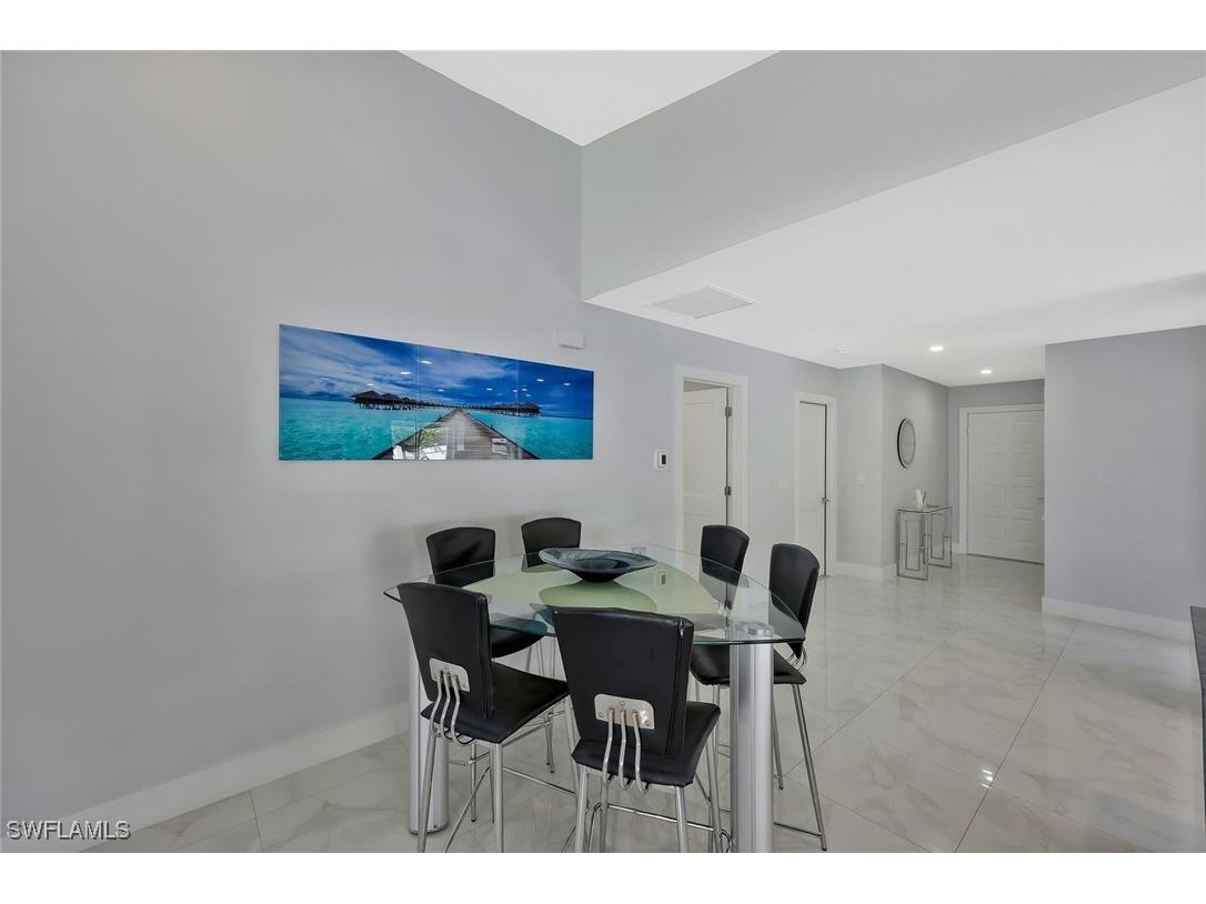 532 103rd Avenue N Naples FL 34108 225076386 image8