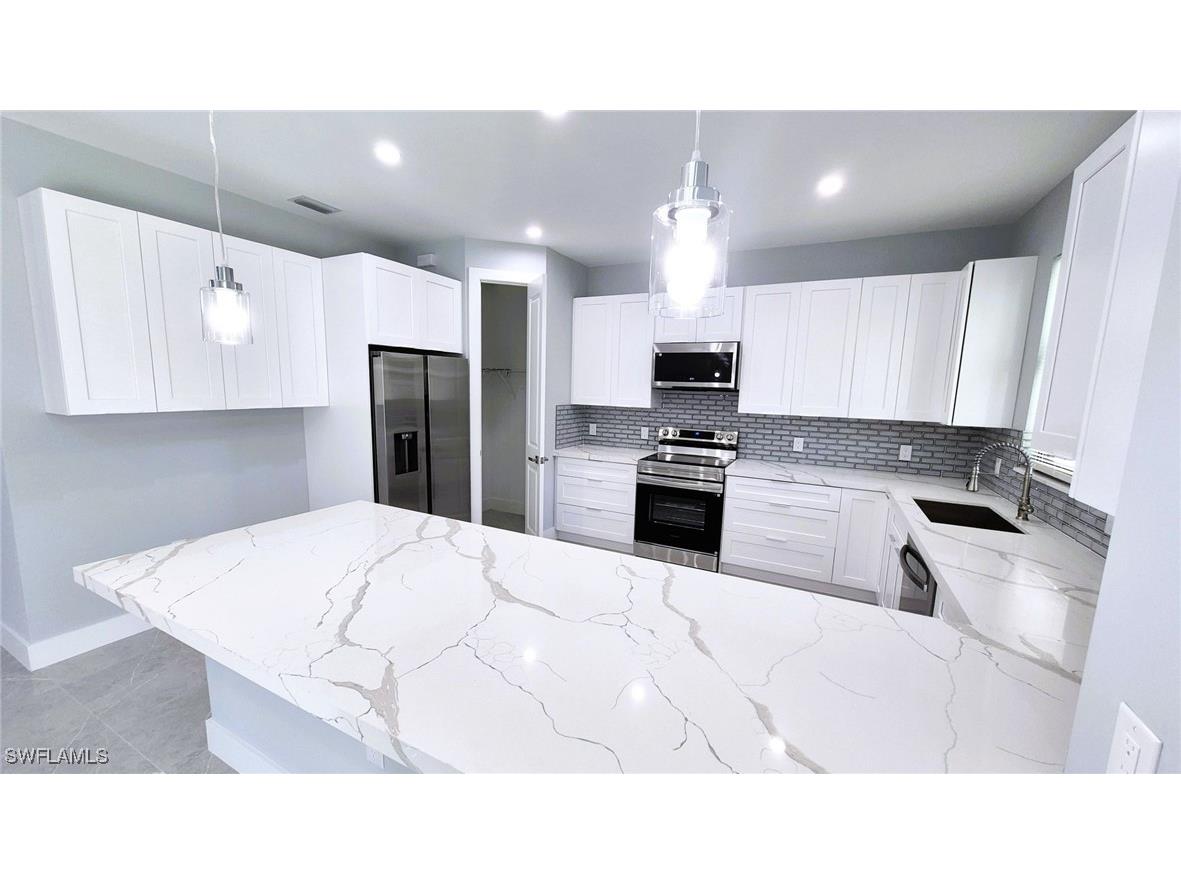 532 41st Avenue NE Naples FL 34120 225056466 image5