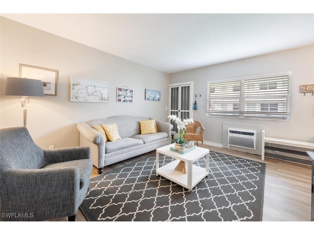 532 4th Ave S #2 Naples FL 34102 225000354 image5