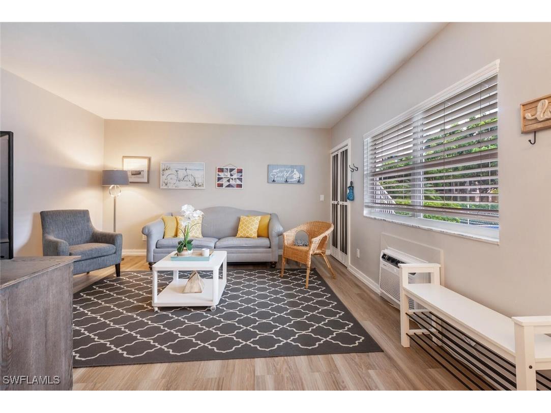 532 4th Ave S #2 Naples FL 34102 225000354 image6