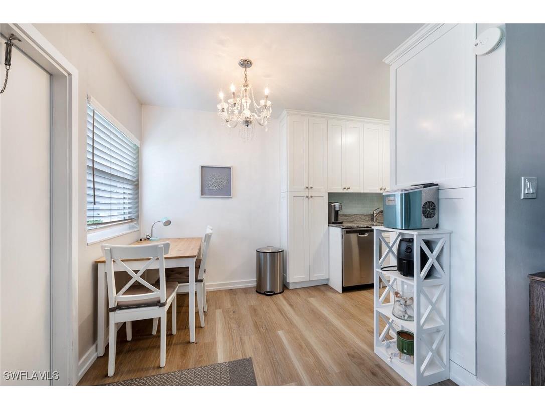 532 4th Ave S #2 Naples FL 34102 225000354 image8