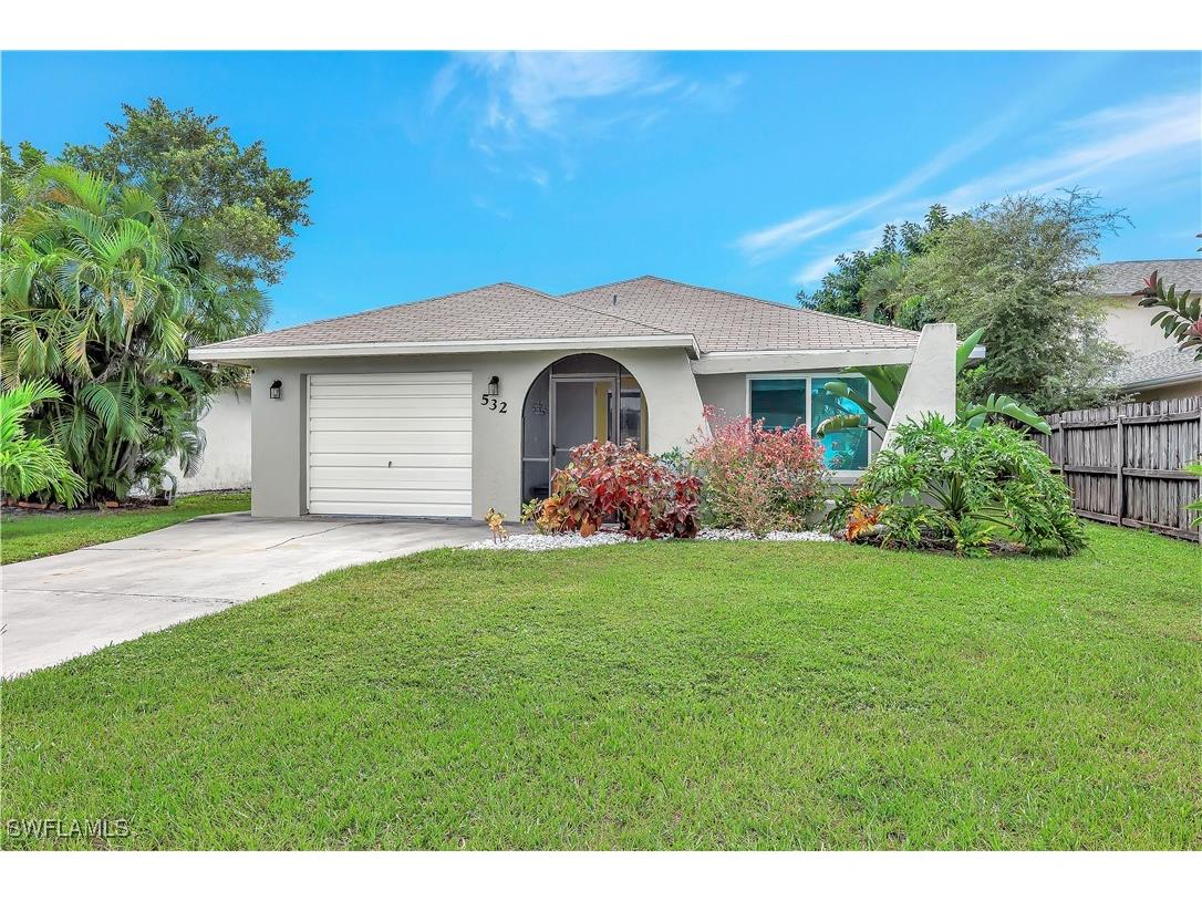 532 99th Avenue N Naples FL 34108 225072646 image1