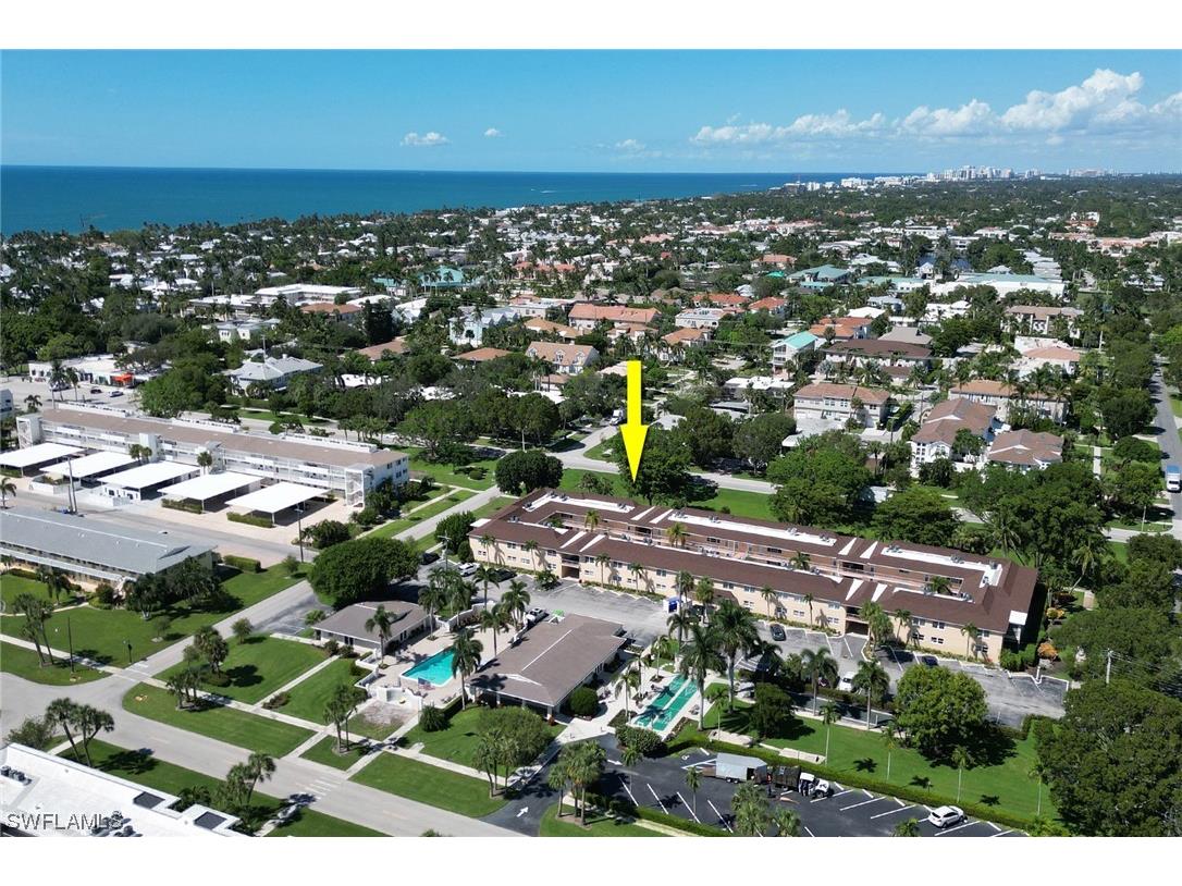 532 Broad Avenue S #532 Naples FL 34102 223072870 image1