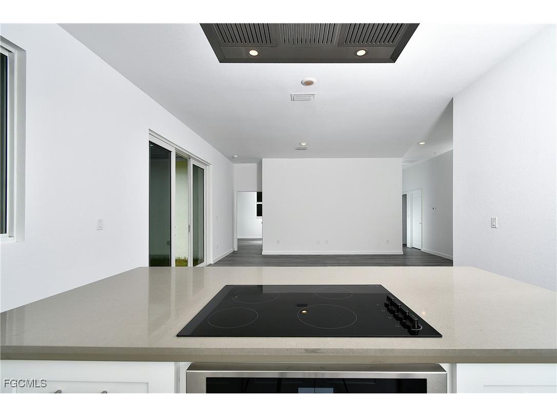 532 Long Island Street E Lehigh Acres FL 33974 2025009000 image18