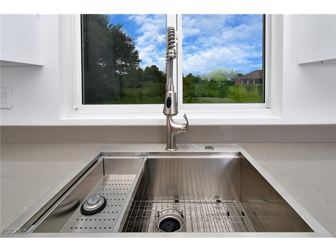 532 Long Island Street E Lehigh Acres FL 33974 2025009000 image19