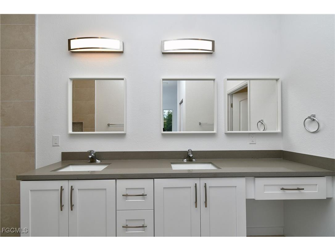 532 Long Island Street E Lehigh Acres FL 33974 2025009000 image25