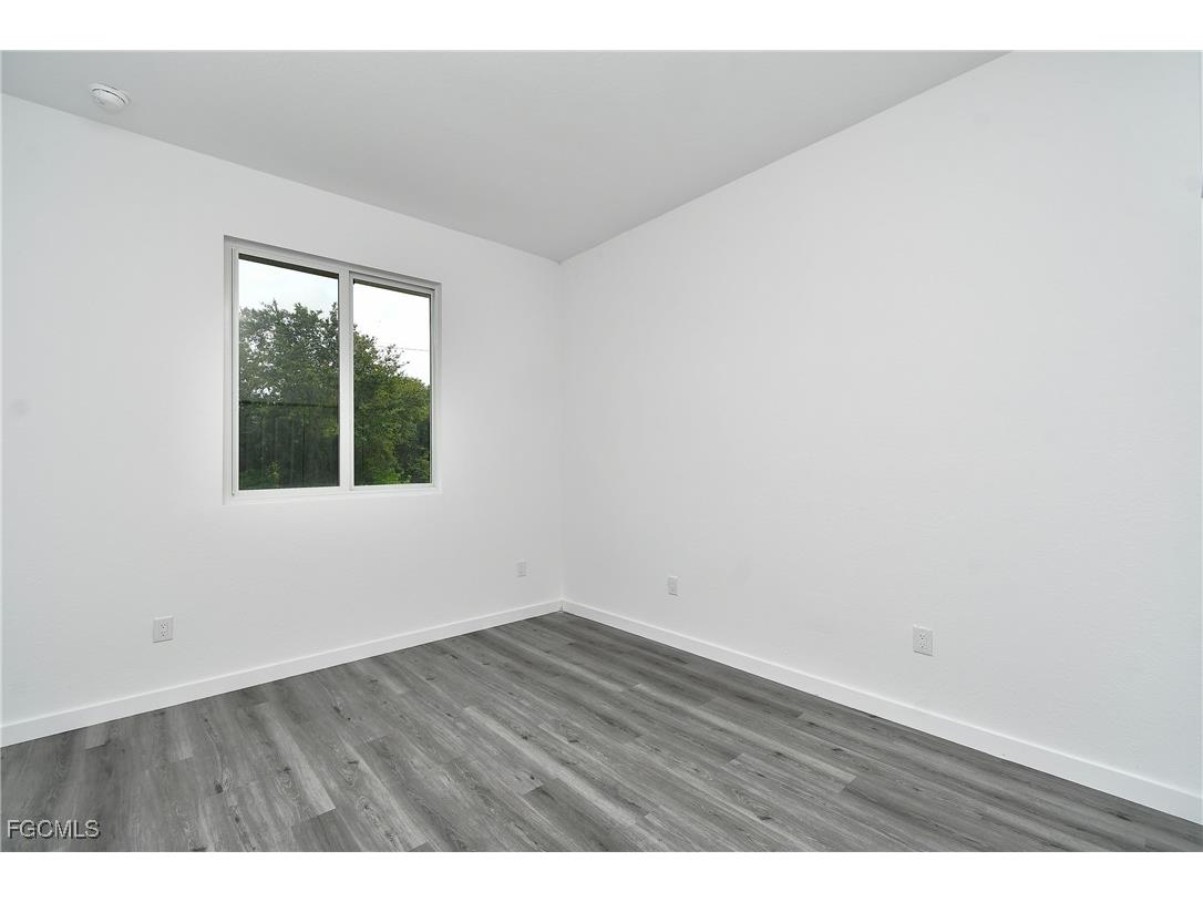 532 Long Island Street E Lehigh Acres FL 33974 2025009000 image29