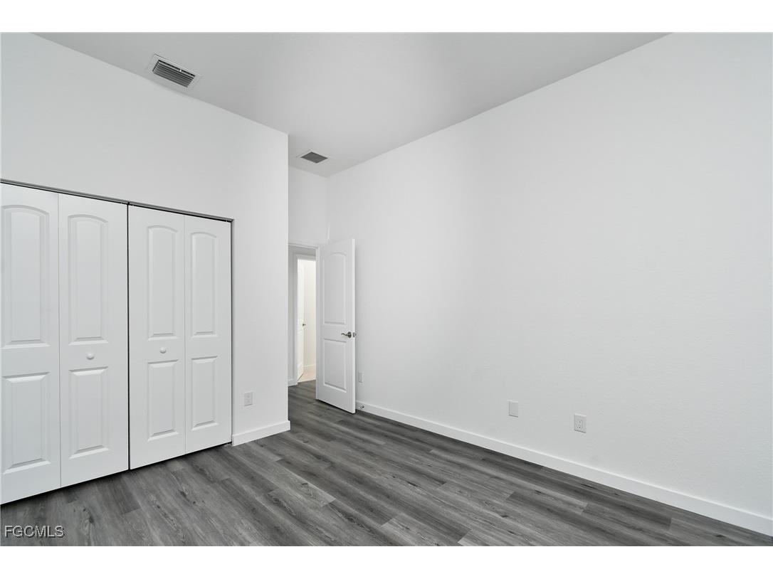 532 Long Island Street E Lehigh Acres FL 33974 2025009000 image30