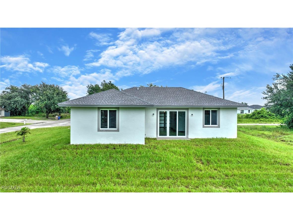 532 Long Island Street E Lehigh Acres FL 33974 2025009000 image35
