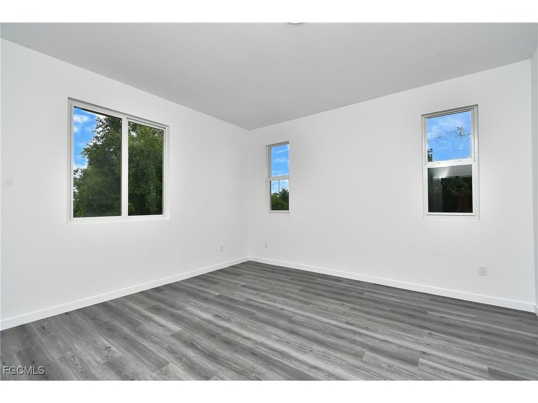 532 Long Island Street E Lehigh Acres FL 33974 2025009000 image38