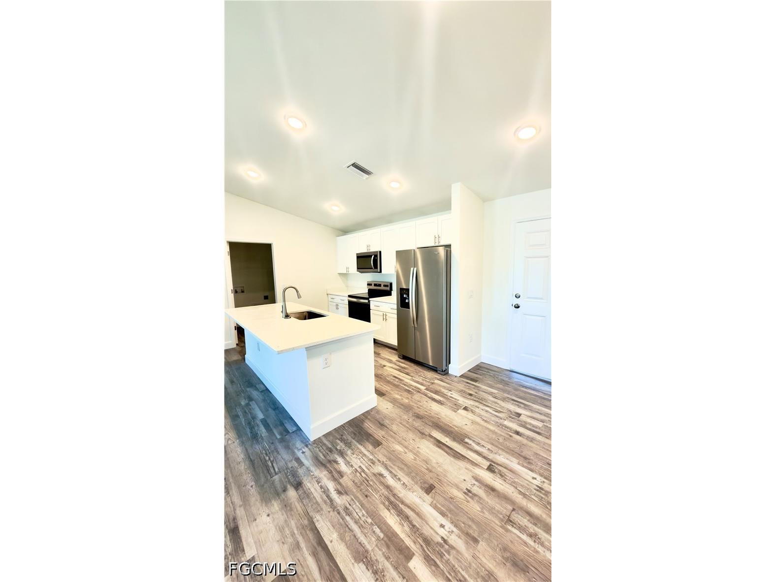532 NW 18th Avenue Cape Coral FL 33993 2026021632 image2
