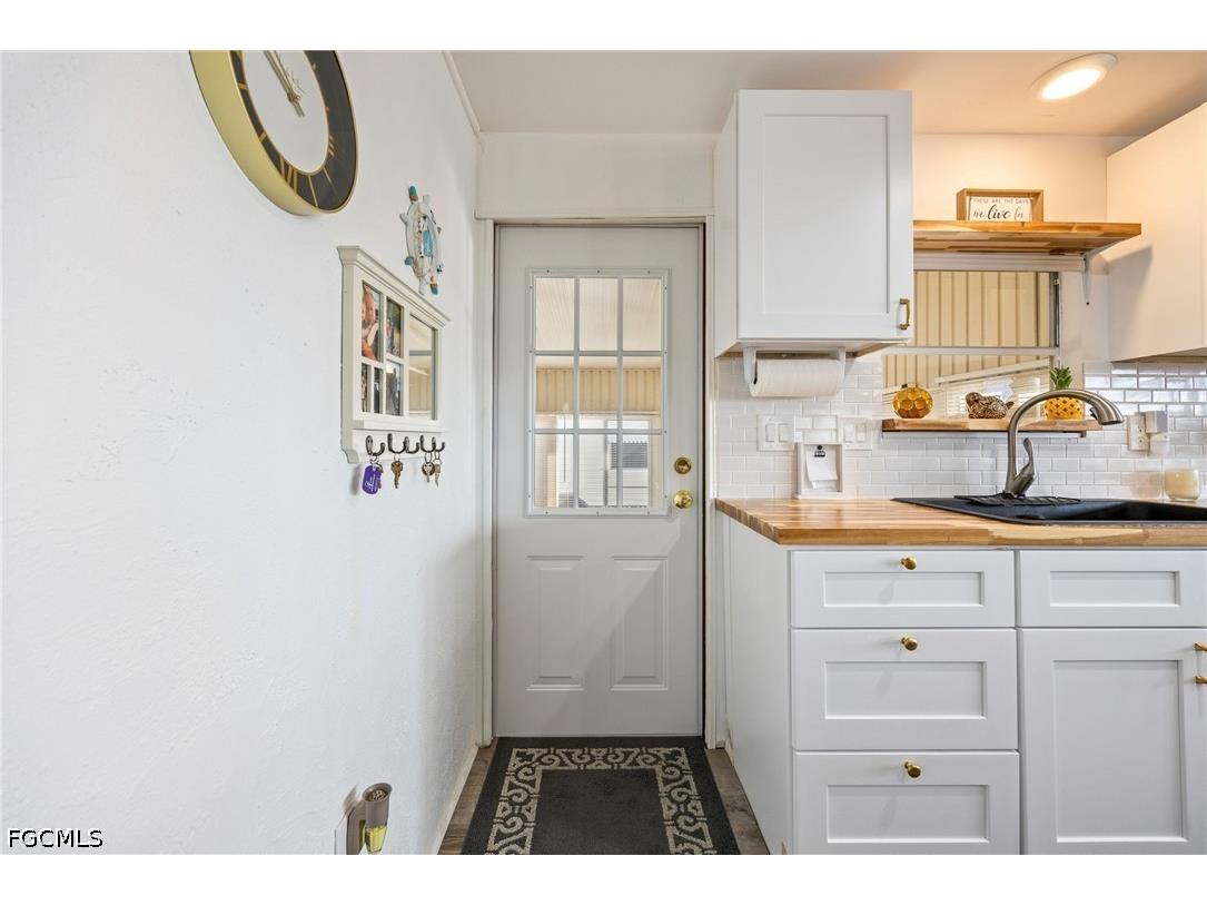 532 Palmer Boulevard North Fort Myers FL 33903 2026016089 image6