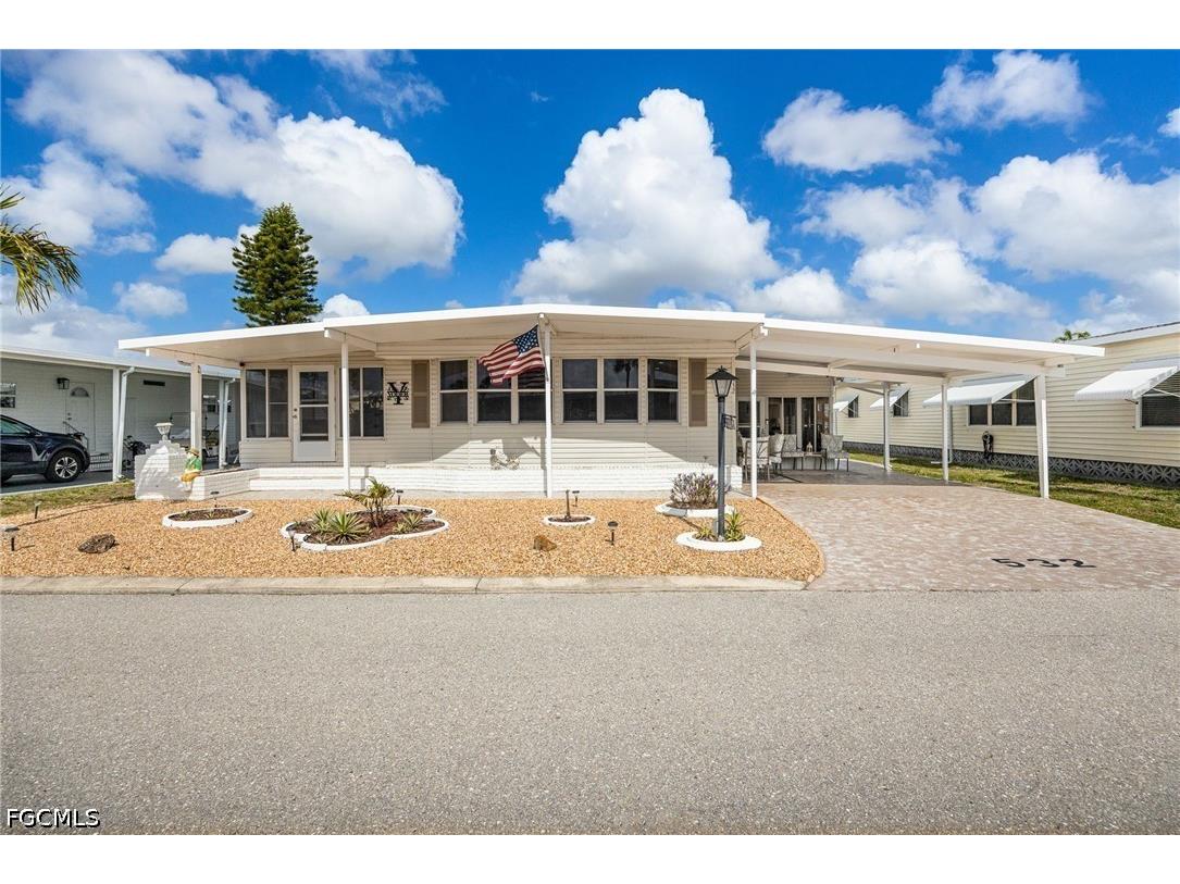 532 Palmer Boulevard North Fort Myers FL 33903 2026030366 image1