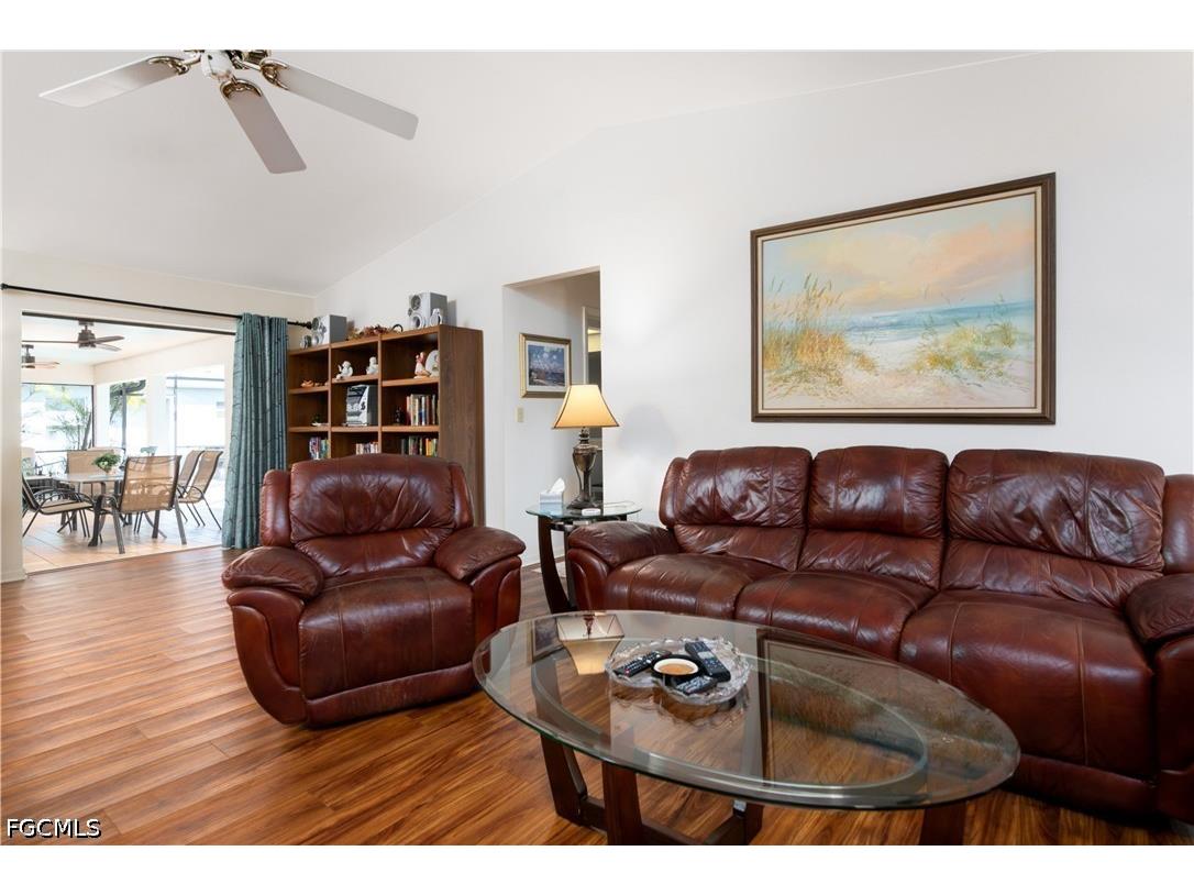 532 SE 33rd Street Cape Coral FL 33904 2026025461 image10