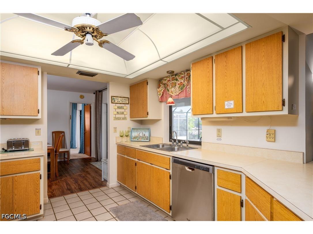 532 SE 33rd Street Cape Coral FL 33904 2026025461 image15