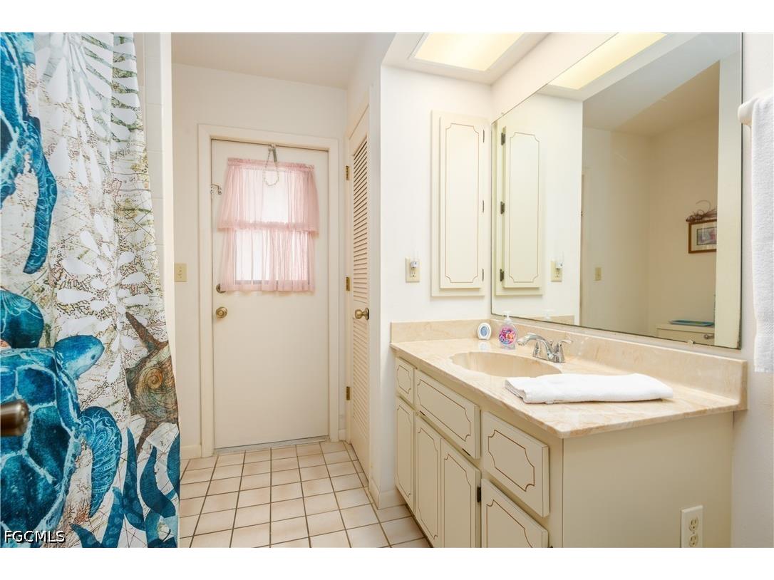 532 SE 33rd Street Cape Coral FL 33904 2026025461 image26