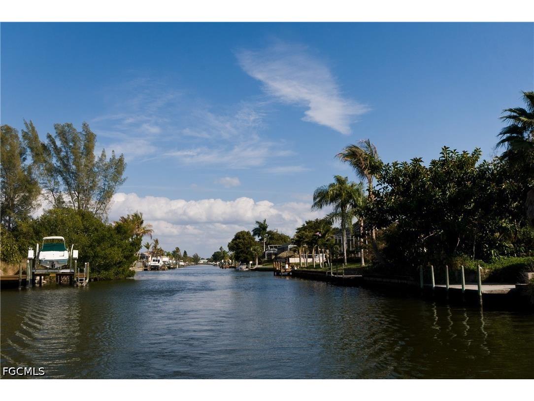 532 SE 33rd Street Cape Coral FL 33904 2026025461 image3