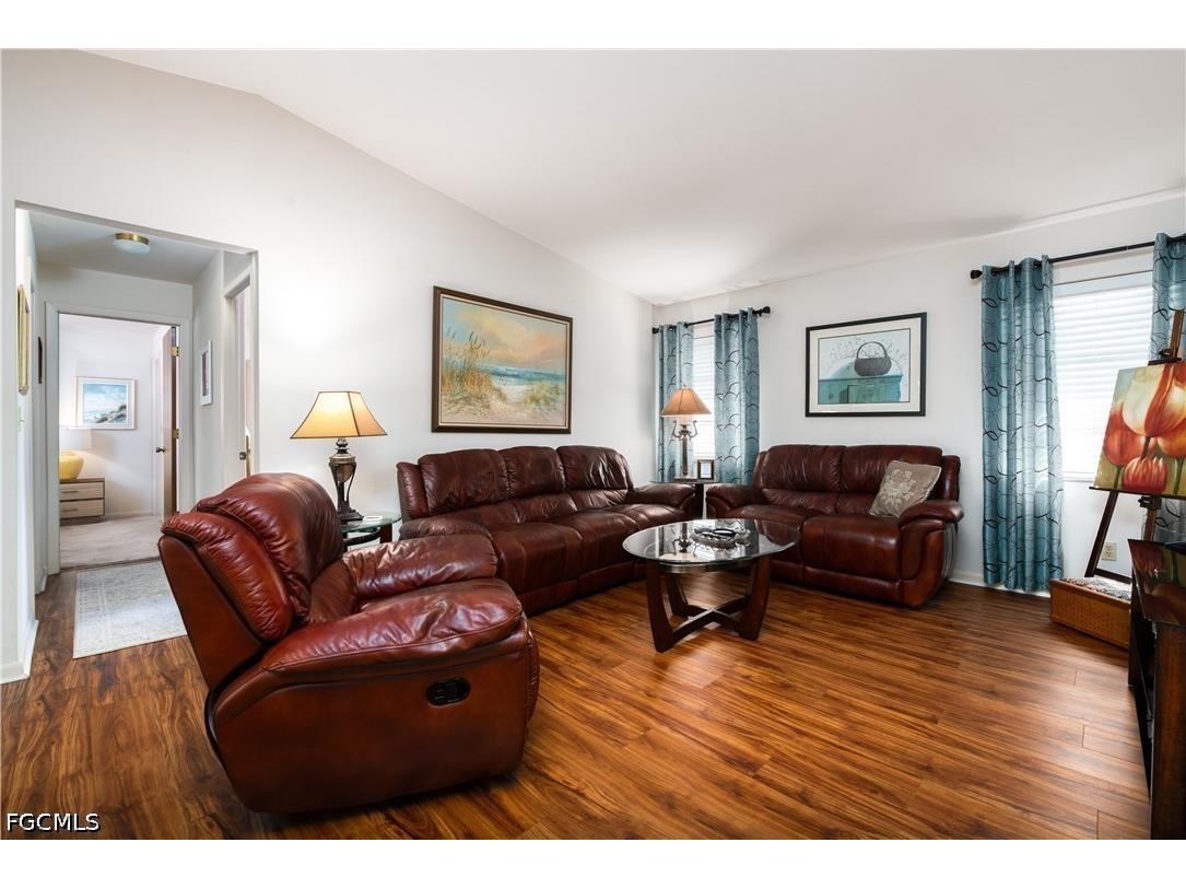 532 SE 33rd Street Cape Coral FL 33904 2026025461 image9