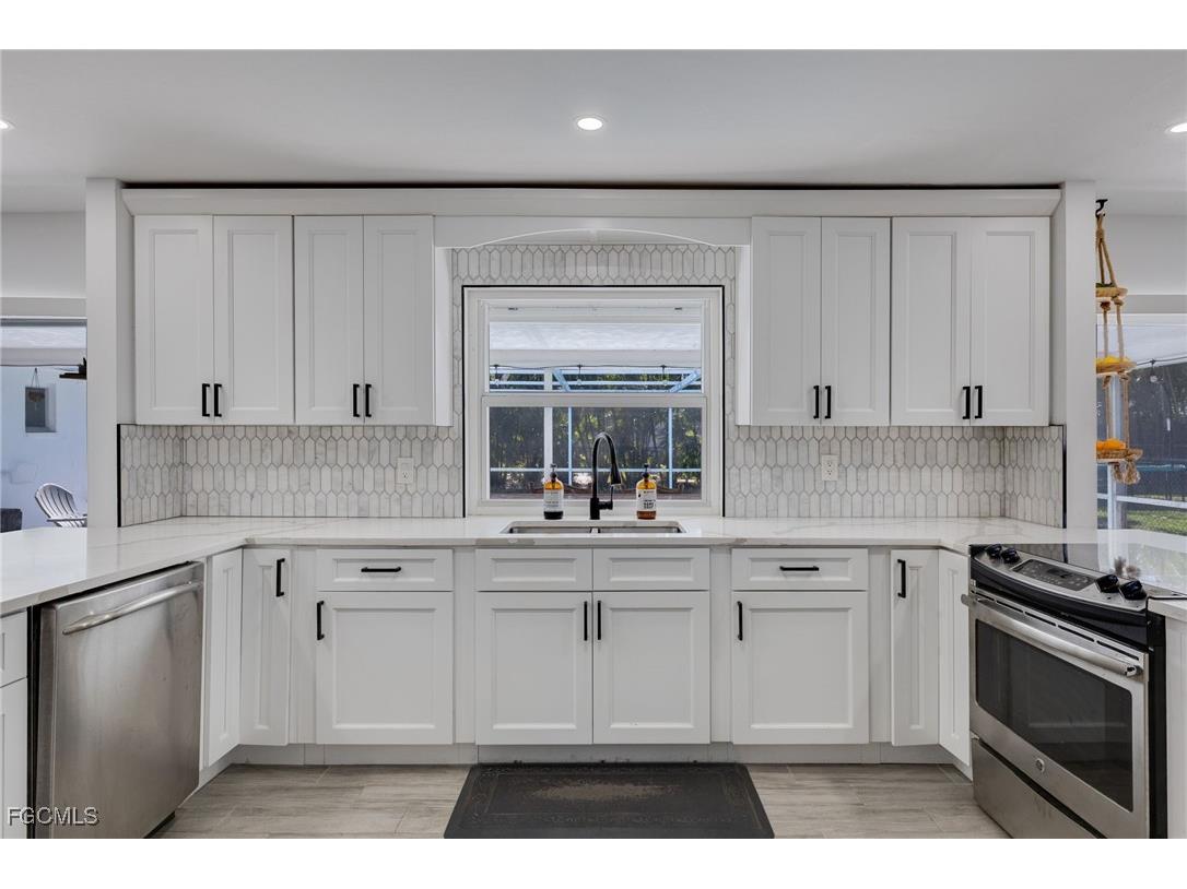 532 SE 36th Street Cape Coral FL 33904 2026002577 image15