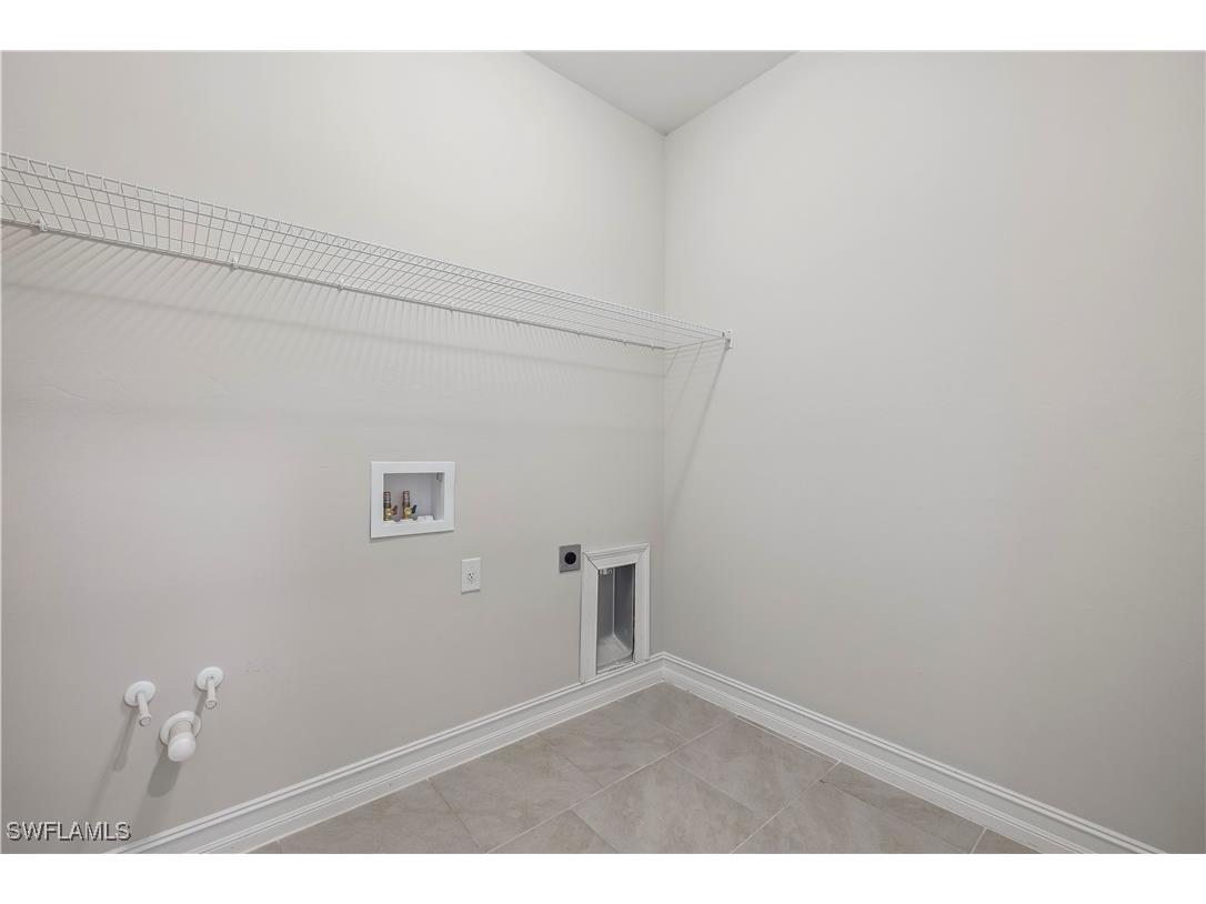 532 Spring Hill Lake Loop Cape Coral FL 33993 225072664 image17