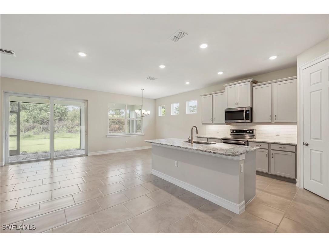 532 Spring Hill Lake Loop Cape Coral FL 33993 225072664 image5